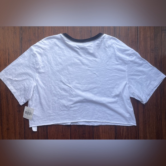 Fabletics Cropped Slub White Tee - Picture 7 of 8